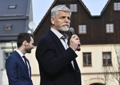 Избранный президент Чехии призвал к быстрым поставкам оружия Украине