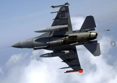 Резников надеется на использование Украиной самолётов F-16 весной 2024 года