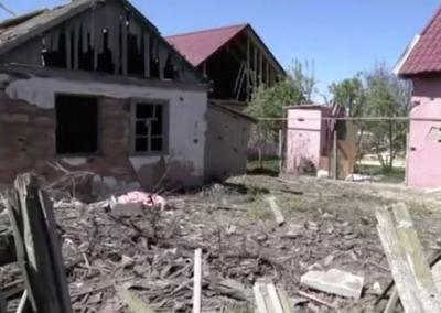 В Красном Луче (ЛНР) после детонации склада боеприпасов под завалами домов могут оставаться тела мирных жителей