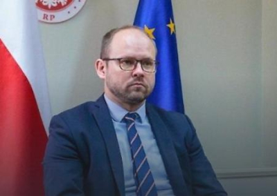 Замглавы МИД Польши призвал Украину отказаться от продвижения идеологии ОУН-УПА и Шухевича