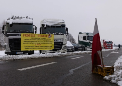 Страны Балтии объявили Польше демарш из-за блокады украинской границы