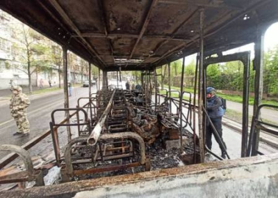 Украинские нацисты сожгли заживо всех пассажиров маршрутки в Донецке. Водитель «родился в рубашке»