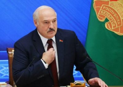 Мнение: Недальновидная позиция Лукашенко по Крыму не приблизит его к Европе, но вызовет недоумение россиян