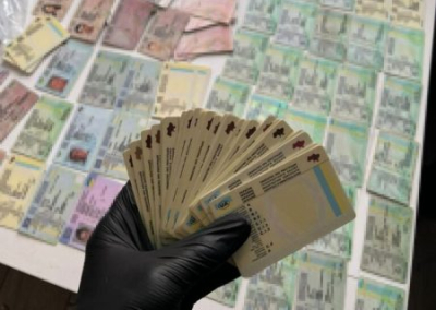 СБУ поймала в Киеве мошенника, продававшего фальшивые паспорта и водительские права