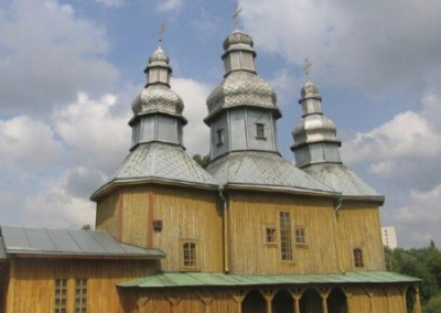 Сторонники ПЦУ атаковали Покровскую церковь в Фастове