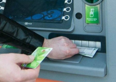 Госдума обязала банки возвращать гражданам похищенные с их счетов средства