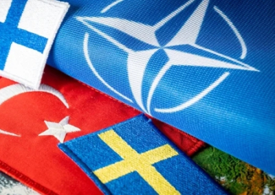 Швеция приостановила процесс вступления в НАТО
