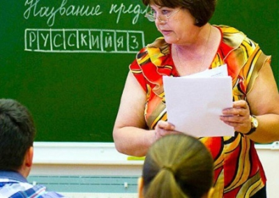 С младших классов детям внушают, что тот, кто не говорит по-украински — «враг государства»