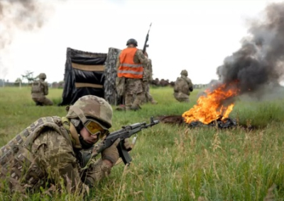 Бывшие военные Испании обвинили США и ЕС в разжигании конфликта на Украине
