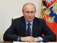 Президент России Владимир Путин поздравил главу ДНР с Днём Республики