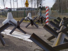 Польша строит защитные сооружения на границе, опасаясь прямого конфликта с Россией
