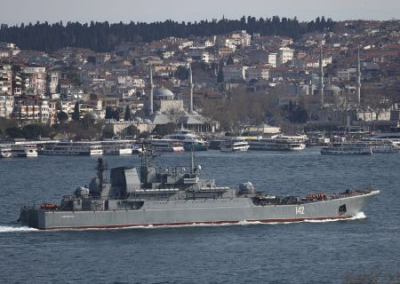 Командующий ВС ВСУ заявил об уничтожении десантного корабля «Новочеркасск» в порту Феодосии