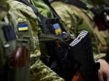 Уклонистов — в штрафбат, Раду — под дула автоматов. На Украине военные начали запугивать депутатов