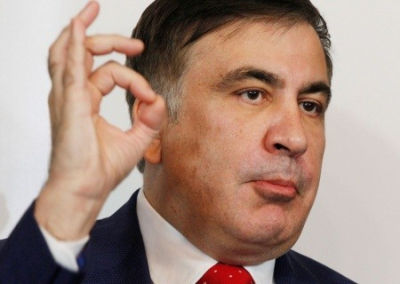 Саакашвили не уймётся, пока не «накормит» своих друзей