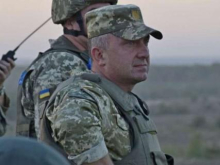 Зеленский перетряхивает кадры ВСУ, чтобы начать войну на Донбассе уже осенью