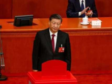 Си Цзиньпин официально избран главой КНР на третий срок