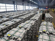 Bloomberg: санкции горнорудной промышленности России потрясут весь металлургический мир