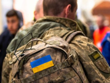 Зеленский продлил военное положение и мобилизацию на Украине