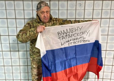 Юридически Артёмовск взят. Над мэрией реют флаги России и ЧВК «Вагнер»