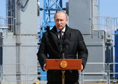Путин: Россия не собирается изолироваться от мира