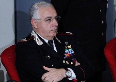 В Италии генерал карабинеров наказал украинских мошенников, которые пытались выманить у него деньги