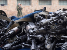 В украинской армии процветает воровство и торговля оружием