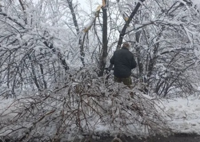 Около 30 тысяч человек в ЛНР остаются без электроснабжения из-за непогоды