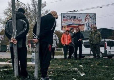 Парад прогнившей сущности украинства в Херсоне: массовые репрессии мирного населения на фоне запрета работы СМИ