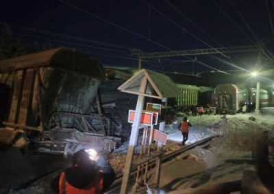 При столкновении поездов в Мурманской области пострадали 11 человек, один погиб