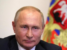 Рейтинг Владимира Путина растёт, россияне считают, что страна идёт по правильному пути — соцопрос