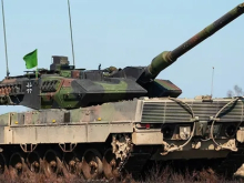Столтенберг анонсировал дополнительные поставки тяжёлого вооружения Украине в «решающей фазе войны»
