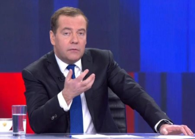 Медведев назвал «апокалиптическим бредом» петицию о предоставлении Украине ядерного оружия США