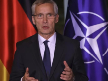 Столтенберг призвал страны НАТО быть готовыми к «длительным сложным отношениям» с Россией