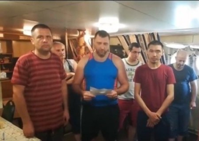 Российские моряки 10 месяцев находятся в плену в Одессе на собственных кораблях