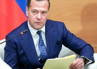 Медведев назвал британских политиков «редкими г-ками и лицемерами»