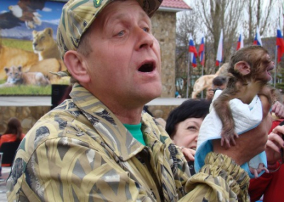 Хозяина крымских львов выпустили из СИЗО, чтобы эвакуировать зоопарк Херсона