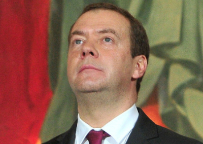 Медведев: США должны приползти и умолять о переговорах с РФ