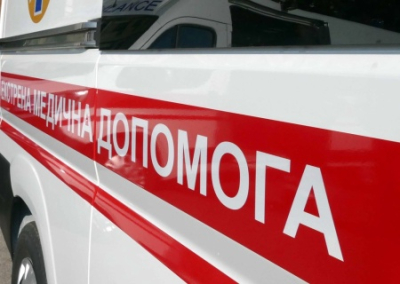 Массовая драка в Одессе. Медики скорой помощи битами отбивали своих сотрудников у военкомов