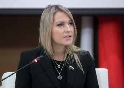 Депутат Лантратова призвала Набиуллину изобразить Луганск, Донецк и Мариуполь на российских рублях