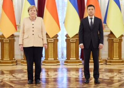 Меркель и Зеленский обсудили ситуацию в Донбассе и «Северный поток-2»