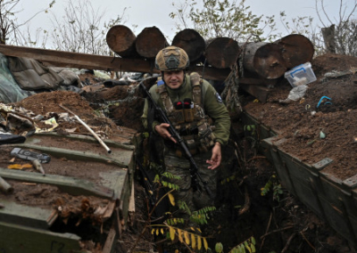 Артиллеристы ВСУ убили 25 украинских военных, которые попытались сдаться в плен