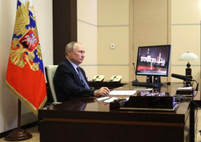 Путин поручил Мишустину и Хуснуллину разобраться с низкими зарплатами и завышенными ценами в Донбассе