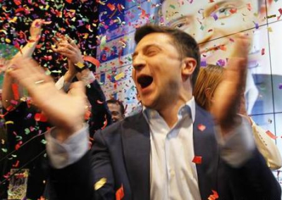 Украина празднует предоставление статуса кандидата в члены ЕС