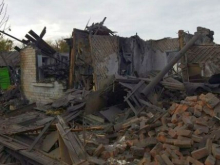 ВСУ обстреляли Золотое в ЛНР — погибла мирная жительница, повреждены жилые дома