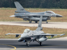 Вице-маршал ВВС: украинцам потребуется минимум один год для освоения F-16