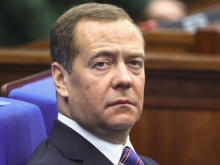 Медведев о санкциях: «сделать как можно больнее большому количеству граждан»