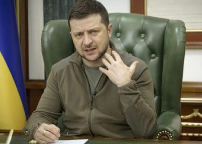 Зеленский официально запретил любую деятельность оппозиционных партий
