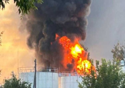 Украина поразила боевым дроном нефтебазу в Ростовской области