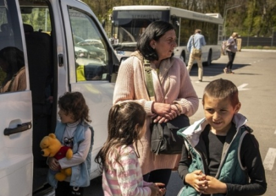 На Харьковщине продолжается принудительная эвакуация детей