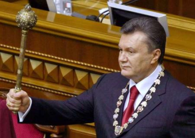Янукович оспорит в суде постановление Верховной Рады об устранении с должности президента